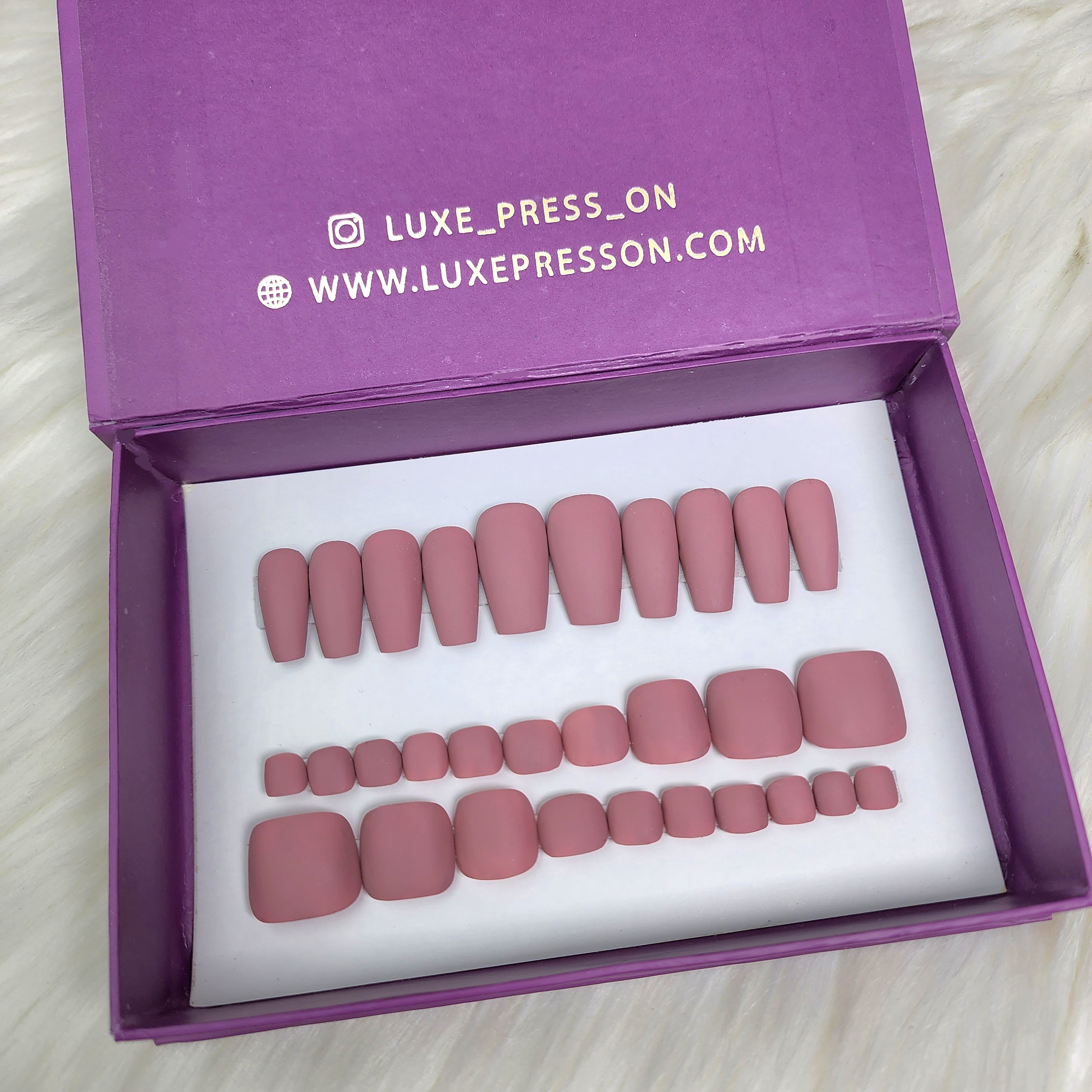 Single solid color - Mani pedi set