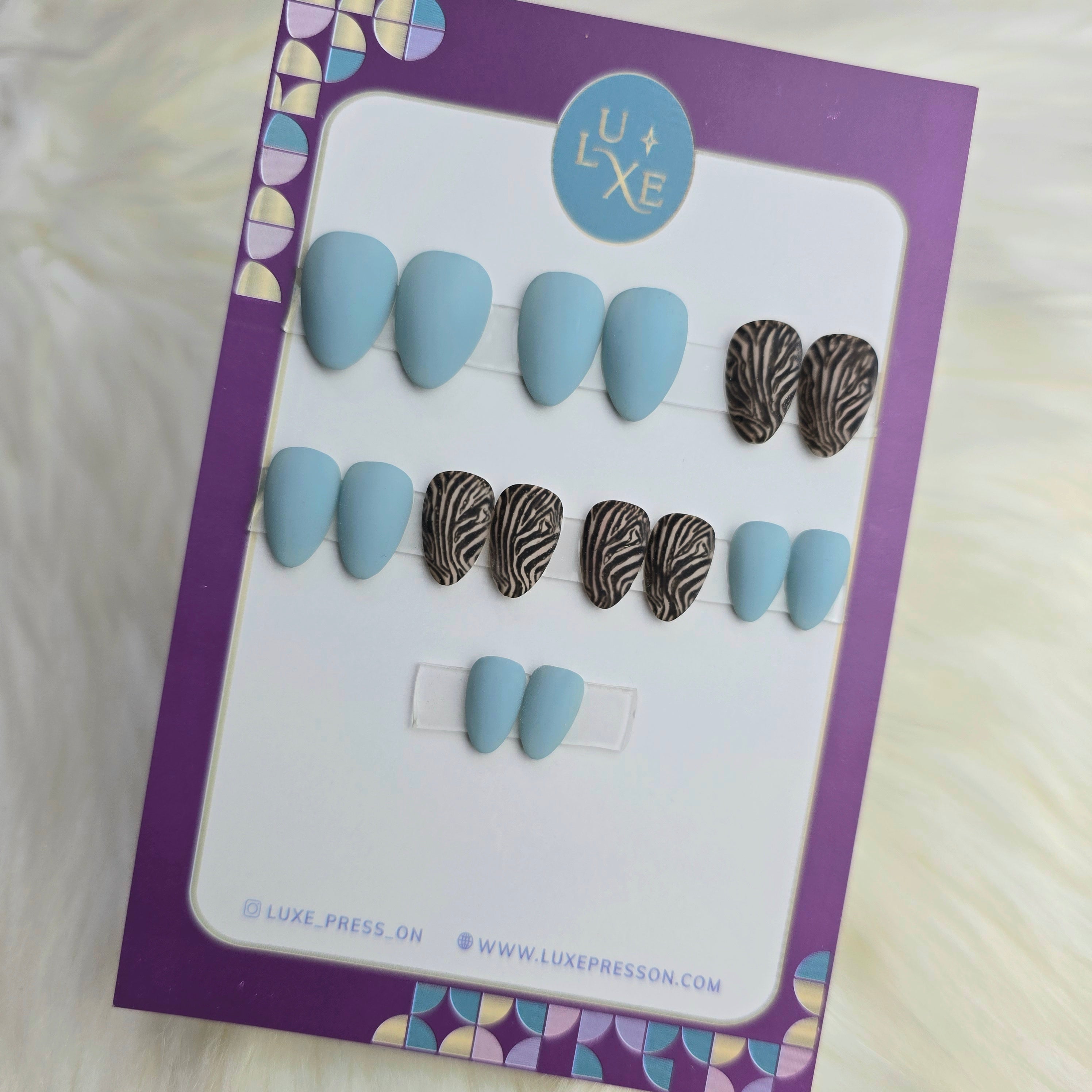 Zebra Sky Nail Set