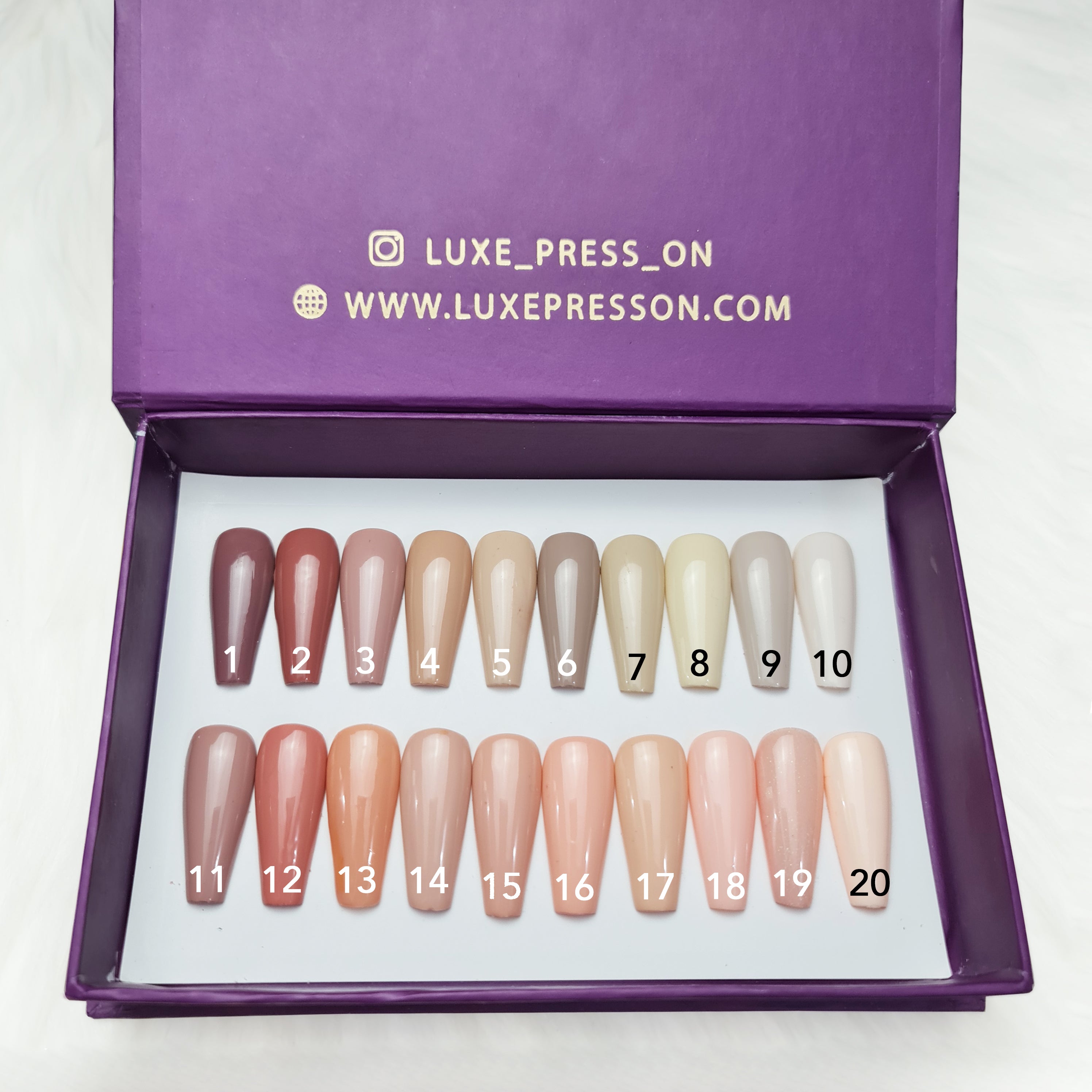 Single solid color toe set