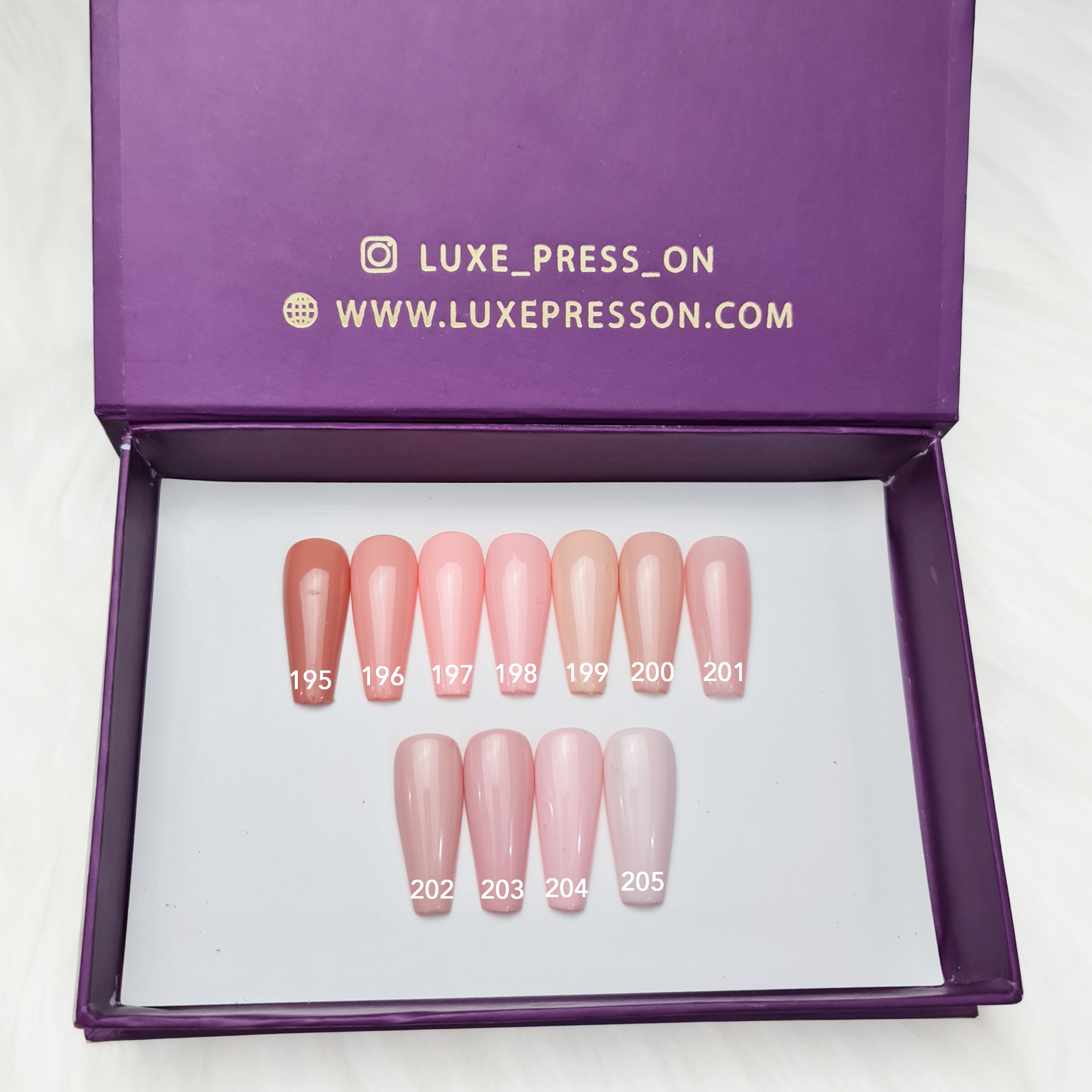 Single solid color toe set