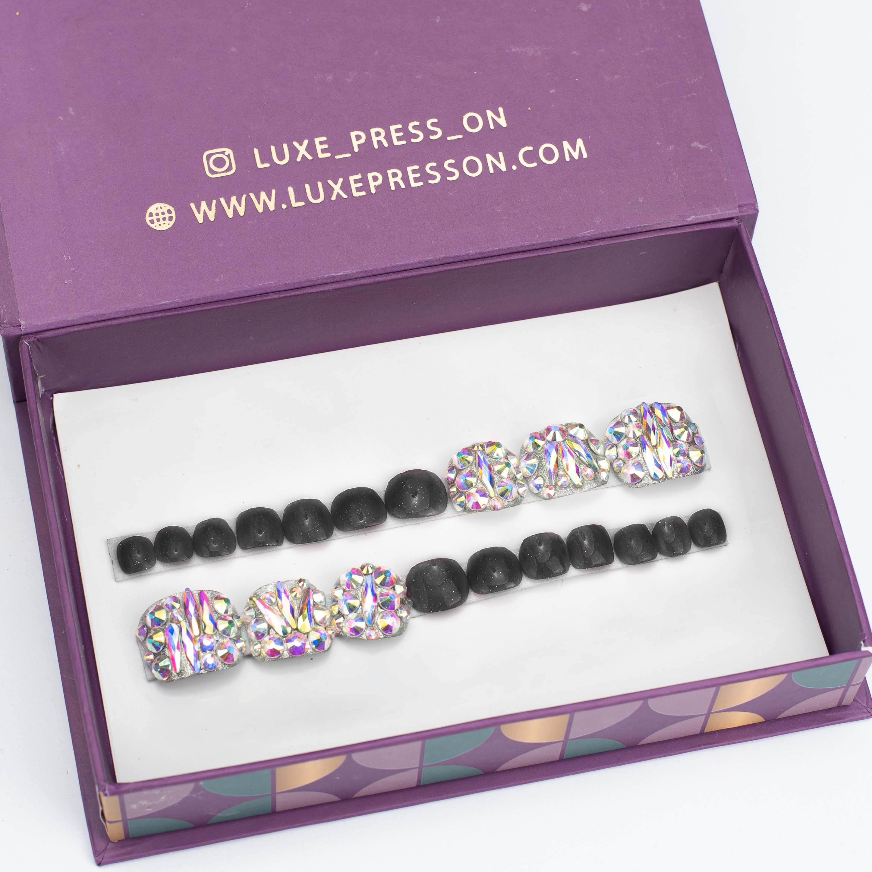 Accented bling toe set